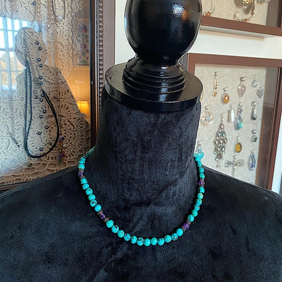 Jewelry - Turquoise & Amethyst beaded necklace